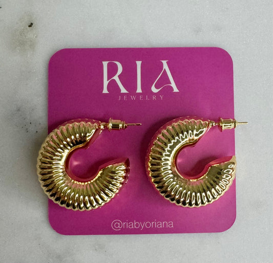 Gold Hoops Medium